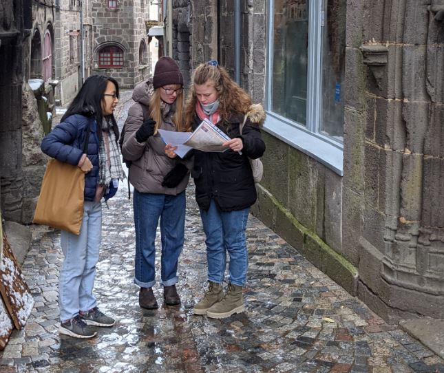 Chasse au trsor dans les ruelles de Besse